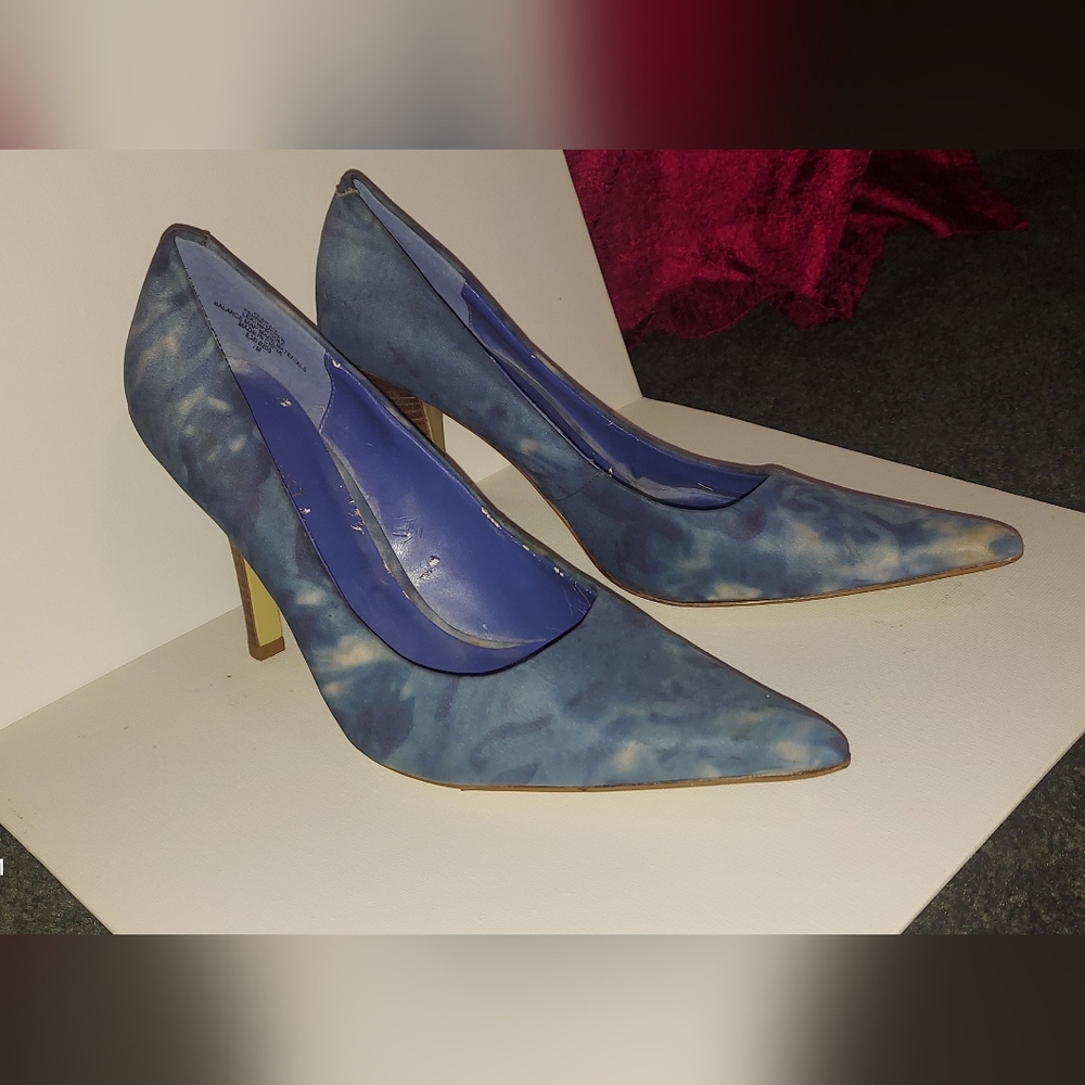(2 for $22 bundle!) Nine West - Blue Pointed Toe Pumps – Classic Heels